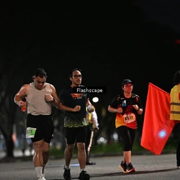 Runner Photo 8904861