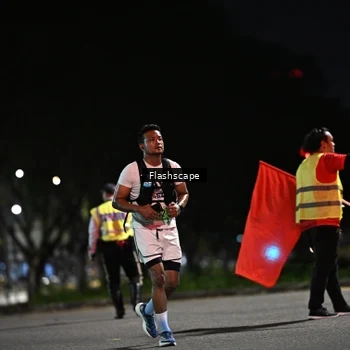 Runner Photo 8904890
