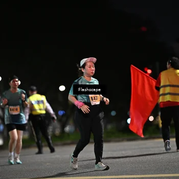 Runner Photo 8905007
