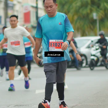 Runner Photo 8905021