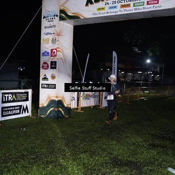 Runner Photo 8905039
