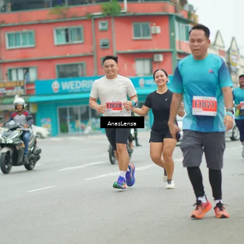 Runner Photo 8905123