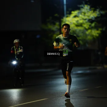 Runner Photo 8905205
