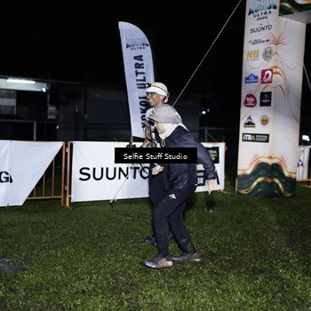 Runner Photo 8905222