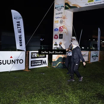 Runner Photo 8905263