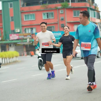 Runner Photo 8905330