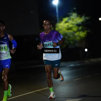 Runner Photo 8905355