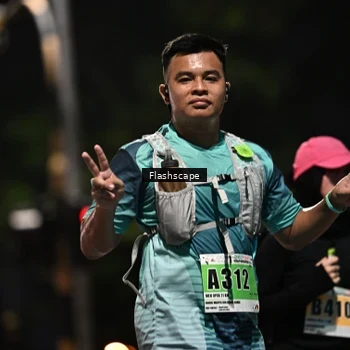 Runner Photo 8905416