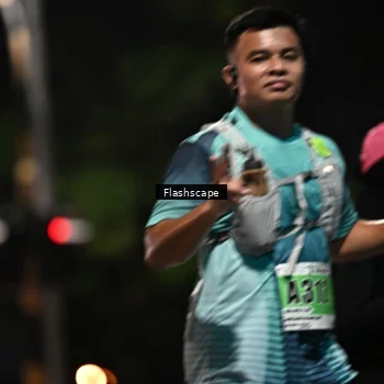 Runner Photo 8905431