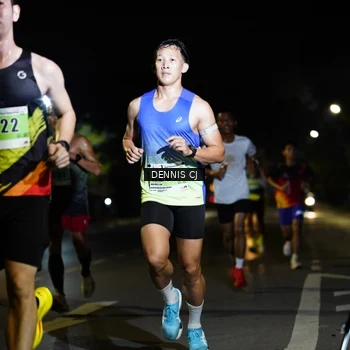 Runner Photo 8905435