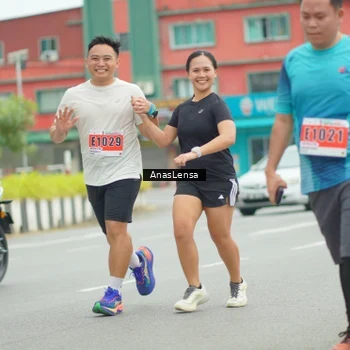 Runner Photo 8905493