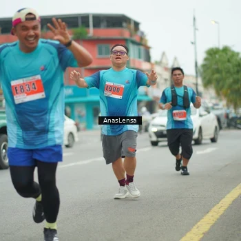 Runner Photo 8905507