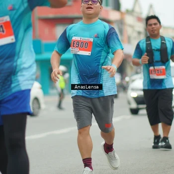 Runner Photo 8905514