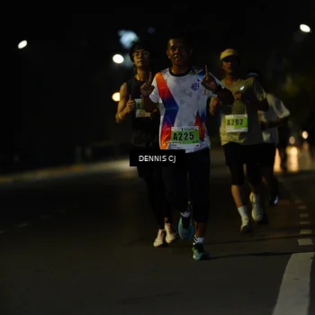 Runner Photo 8905655