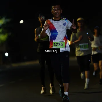 Runner Photo 8905676