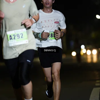 Runner Photo 8905691