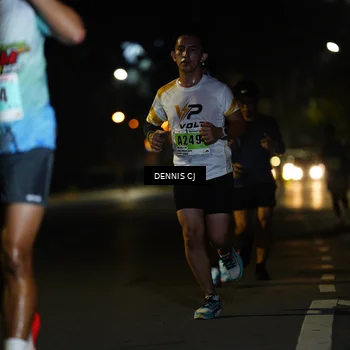 Runner Photo 8905709