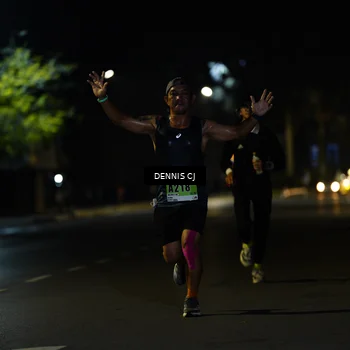 Runner Photo 8905736