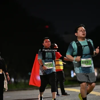Runner Photo 8905758