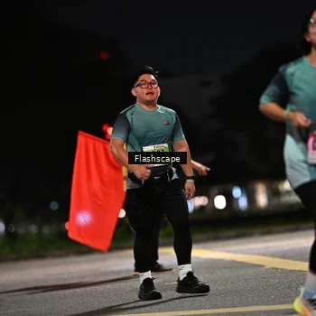 Runner Photo 8905811