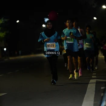 Runner Photo 8905922