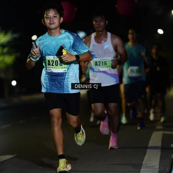 Runner Photo 8905946