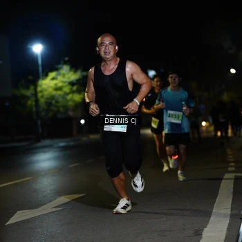 Runner Photo 8906007