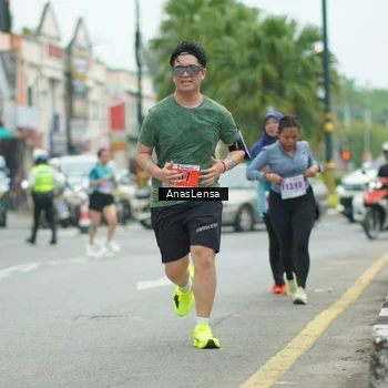 Runner Photo 8906014