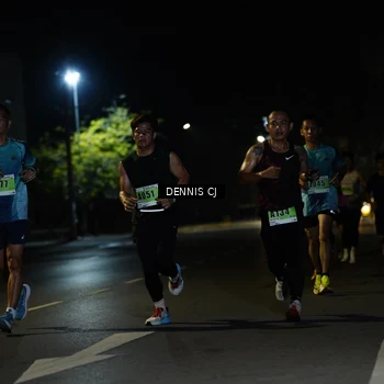 Runner Photo 8906029