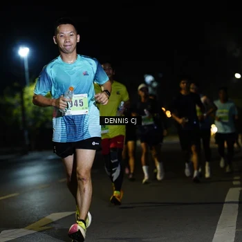 Runner Photo 8906040
