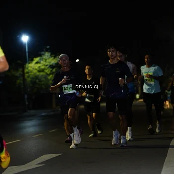 Runner Photo 8906041