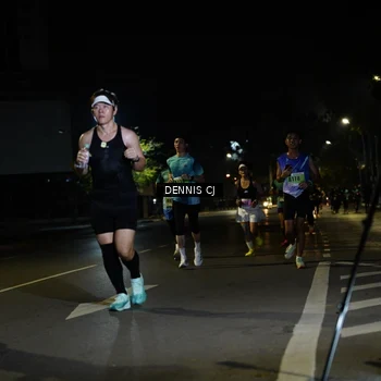 Runner Photo 8906057