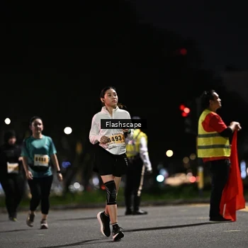 Runner Photo 8906223