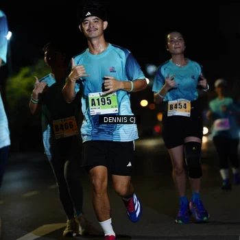 Runner Photo 8906243