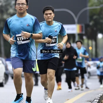 Runner Photo 8906253