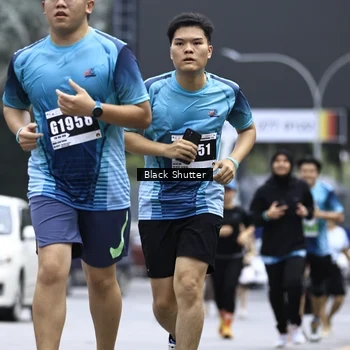 Runner Photo 8906280