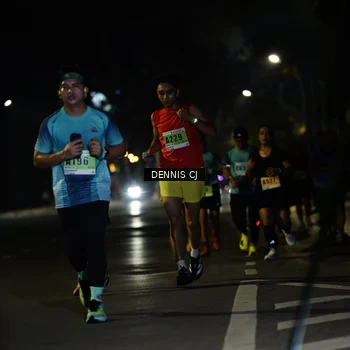 Runner Photo 8906430