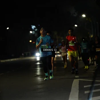 Runner Photo 8906472