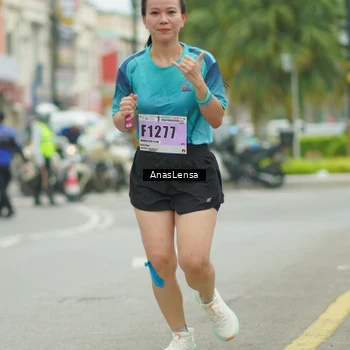 Runner Photo 8906559