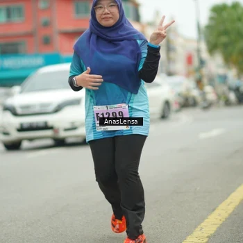 Runner Photo 8906569