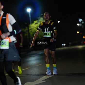 Runner Photo 8906758