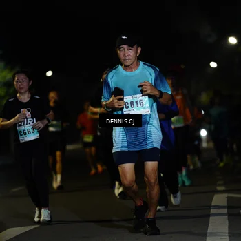Runner Photo 8906801