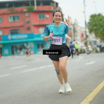 Runner Photo 8906829