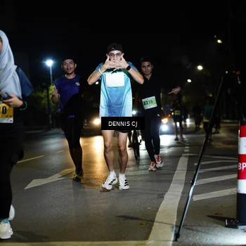 Runner Photo 8906840