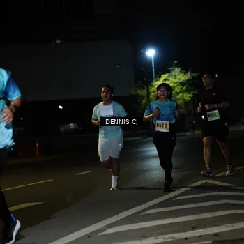 Runner Photo 8906975