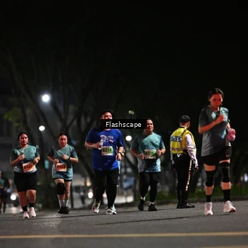 Runner Photo 8906998