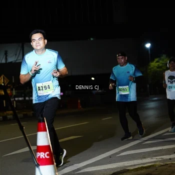 Runner Photo 8907067