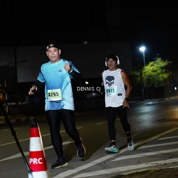 Runner Photo 8907073
