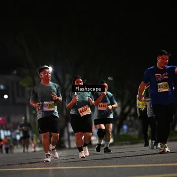 Runner Photo 8907074