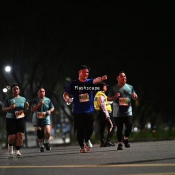 Runner Photo 8907087